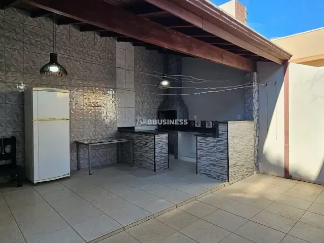 Casa 4 quartos e 3 banheiros, à venda, no bairro Bosque em Vinhedo