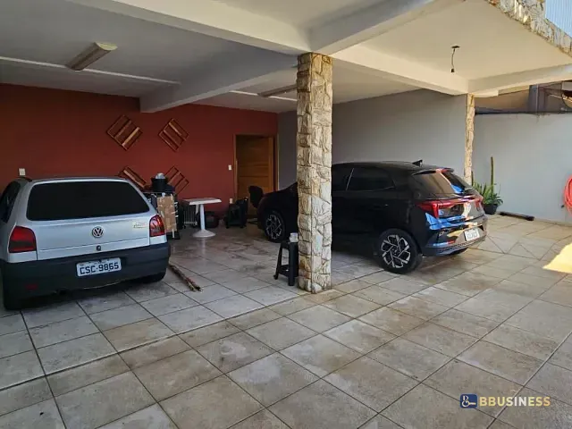 Casa 4 quartos e 3 banheiros, à venda, no bairro Bosque em Vinhedo