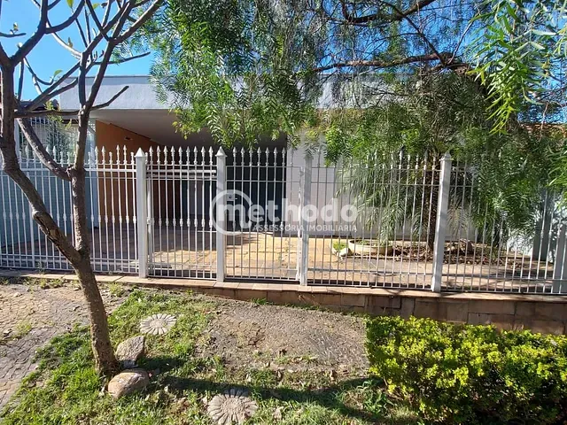 Casa com 300m² 4 quartos e 3 banheiros, à venda, no bairro Jardim Proença em Campinas