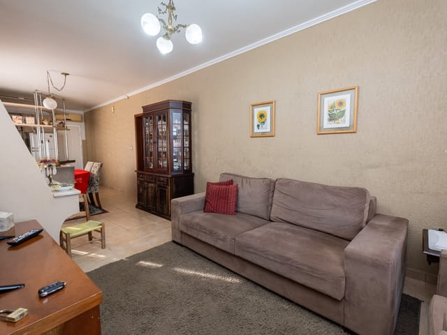 Casa com 300m² 3 quartos e 2 banheiros, à venda, no bairro Laranjal em Pelotas