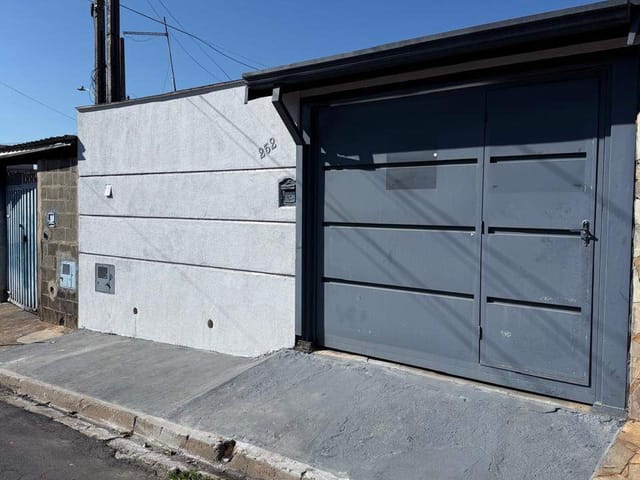 Foto do Casa - Casa à venda com 2 dormitórios, quintal espaçoso e ótima localização no bairro Parque das Árvores, Paulínia, SP | Hermes Imóveis