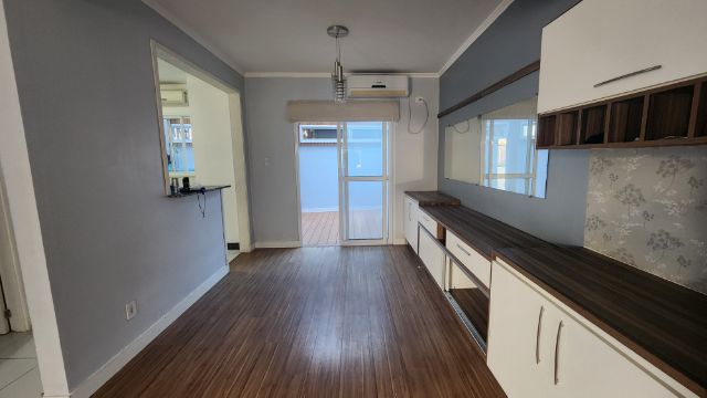 Casa com 152m² 3 quartos e 2 banheiros, à venda, no bairro Laranjal em Pelotas
