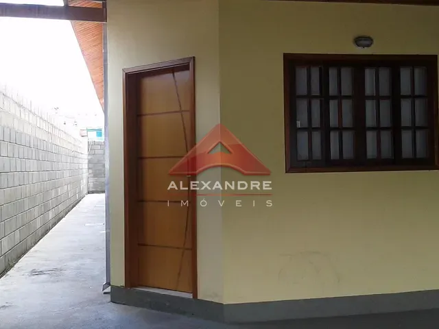Casa com 125m² 2 quartos e 1 banheiro, à venda, no bairro Jardim Santa Inês III em São José dos Campos