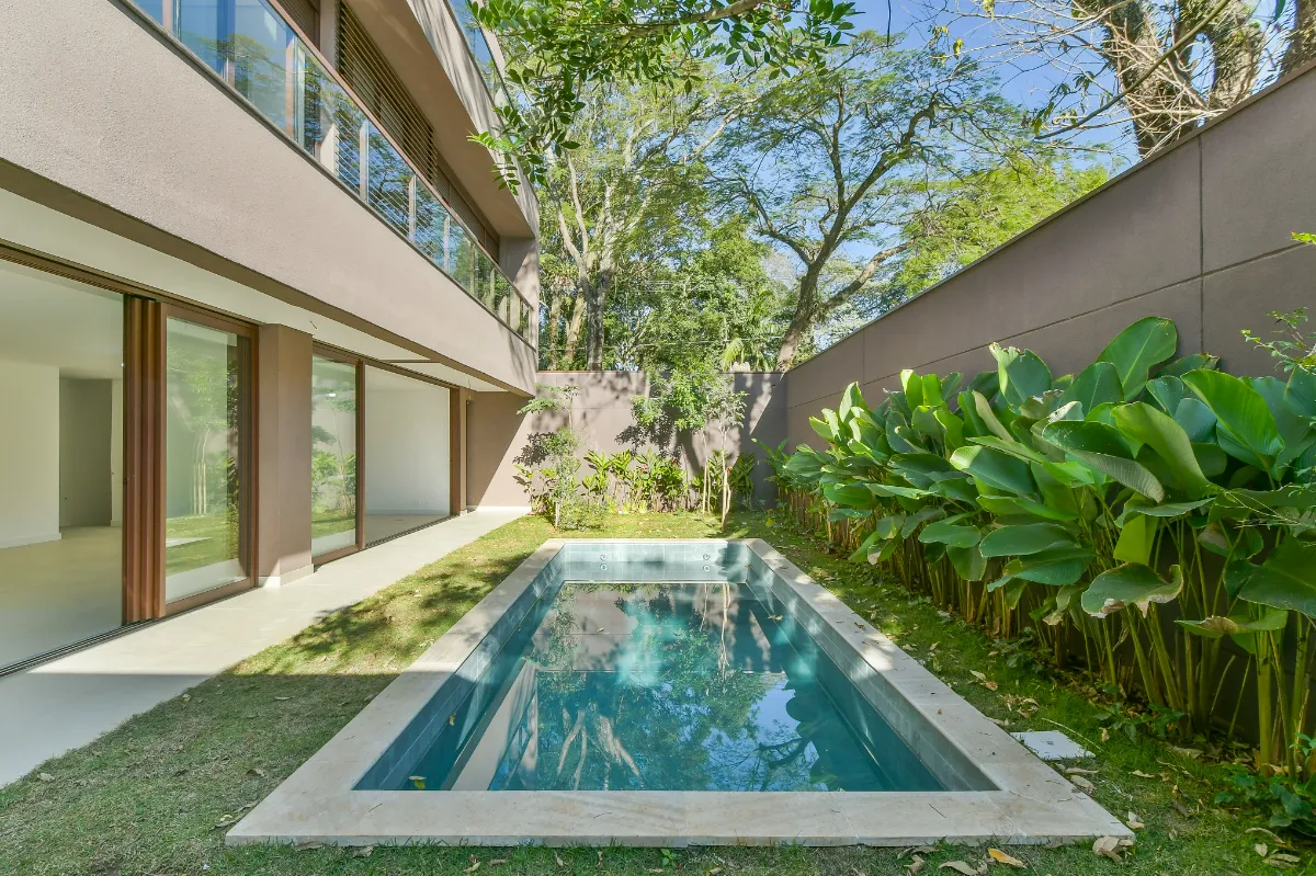 Casa no condomínio Condomínio Casa Flora Badra para venda com 4 quartos, sendo 4 suítes, 620m²