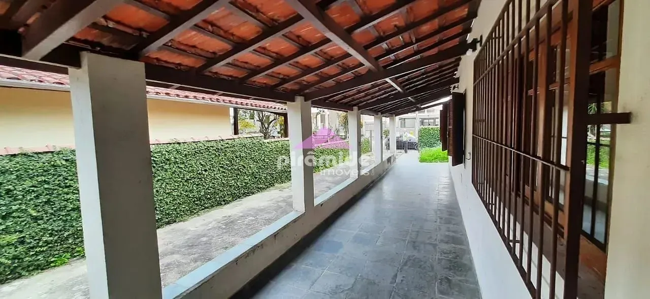 Casa, 4 quartos, 230 m² - Foto 3