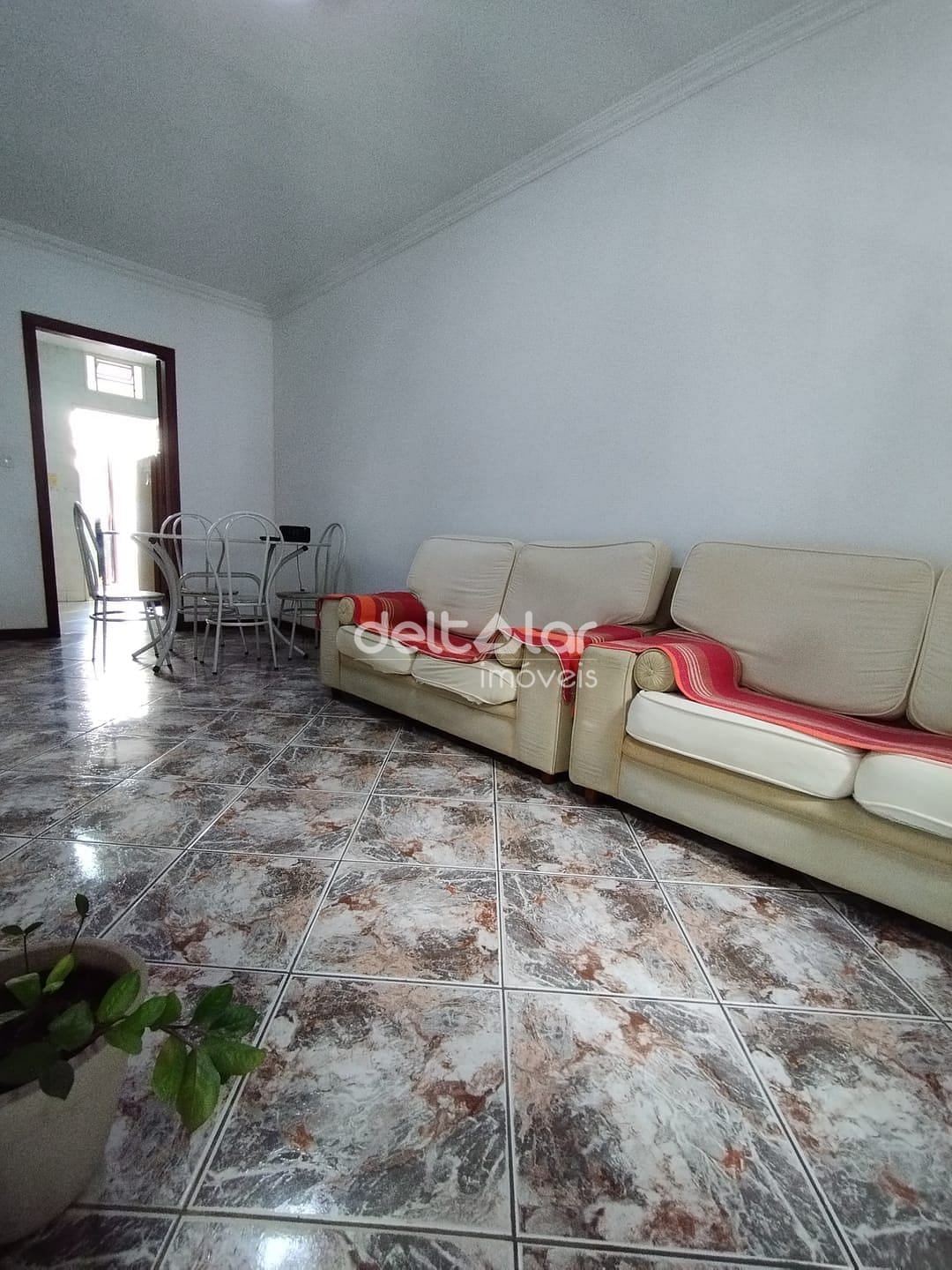 Casa à venda com 2 quartos, 123m² - Foto 2