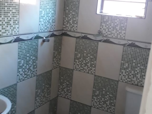 Casa com 3m² 2 quartos e 1 banheiro, à venda, no bairro Santa Luzia em Guaratinguetá