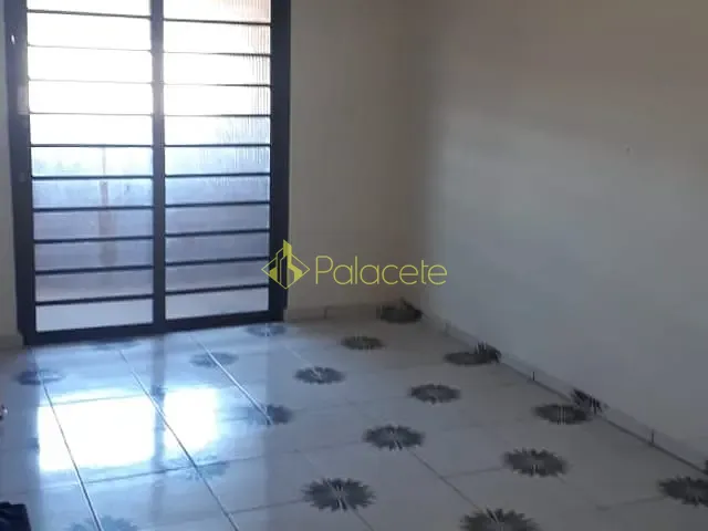 Casa com 3m² 2 quartos e 1 banheiro, à venda, no bairro Santa Luzia em Guaratinguetá
