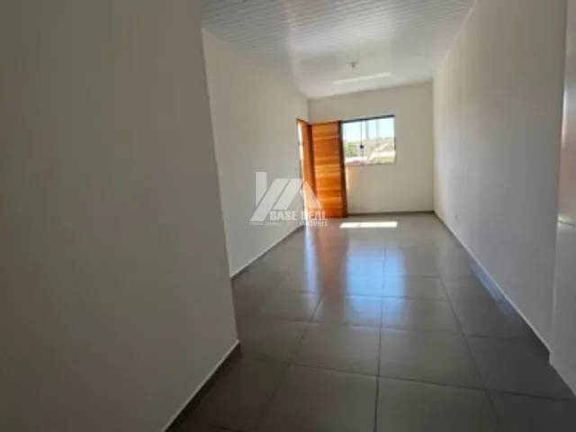 Casa com 120m² 2 quartos e 1 banheiro, à venda, no bairro Contorno em Ponta Grossa
