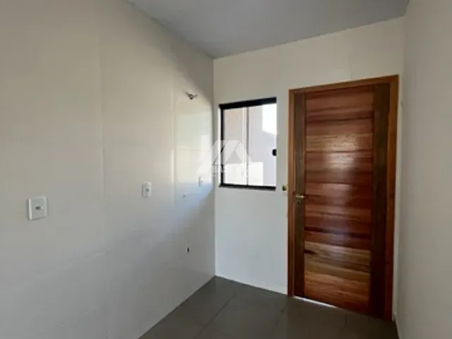 Casa com 120m² 2 quartos e 1 banheiro, à venda, no bairro Contorno em Ponta Grossa
