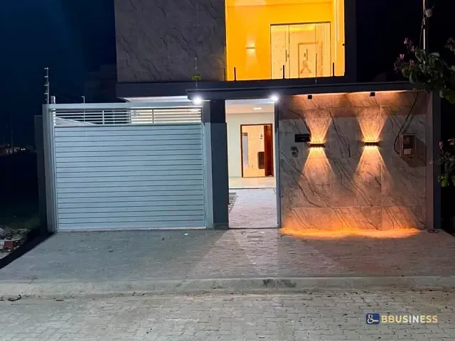 Casa 3 quartos e 4 banheiros, à venda, no bairro Cidade Jardim em Campos dos Goytacazes