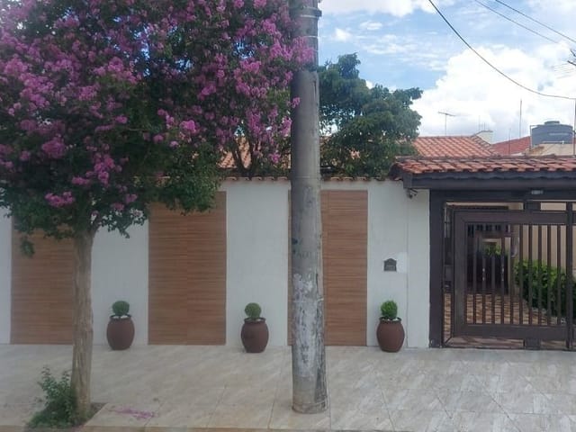 Casa com 360m² 4 quartos e 3 banheiros, à venda, no bairro Jardim Jussara em São Paulo