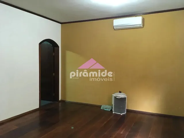 Casa com 250m² 3 quartos e 3 banheiros, à venda, no bairro Jardim Altos de Santana em São José Dos Campos