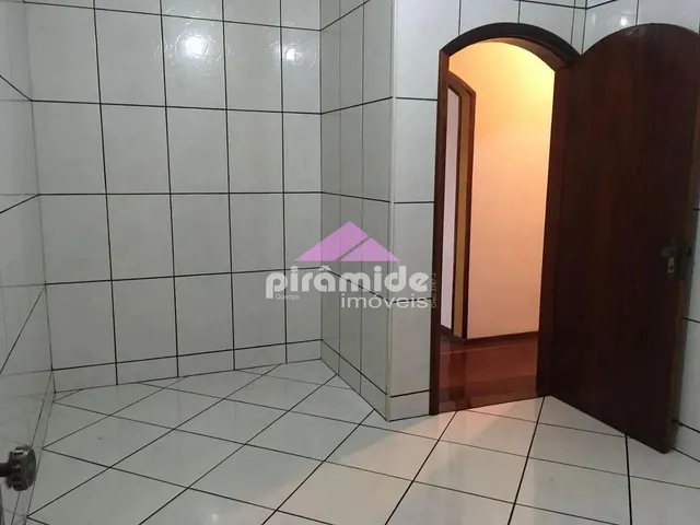 Casa com 250m² 3 quartos e 3 banheiros, à venda, no bairro Jardim Altos de Santana em São José Dos Campos