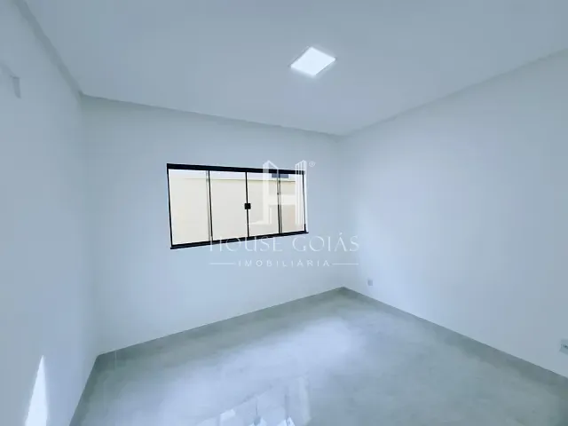 Casa 3 quartos e 1 banheiro, à venda, no bairro Retiro do Bosque em Aparecida de Goiânia