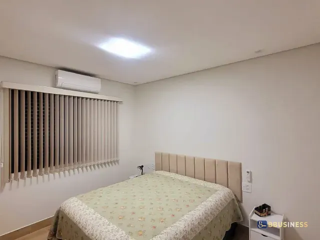 Casa 4 quartos e 6 banheiros, à venda, no bairro Swiss Park em Campinas