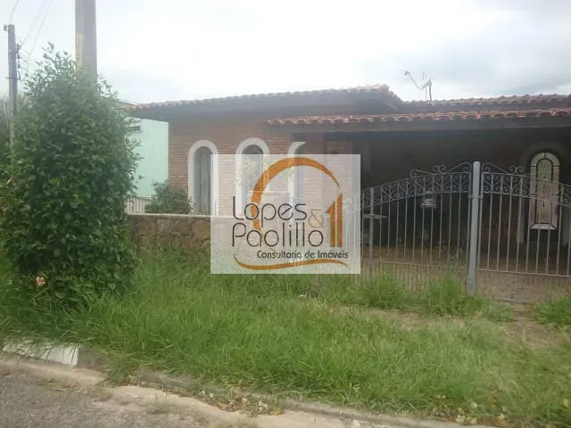 Casa com 300m² 3 quartos e 2 banheiros, à venda, no bairro Jardim Tapajós em Atibaia
