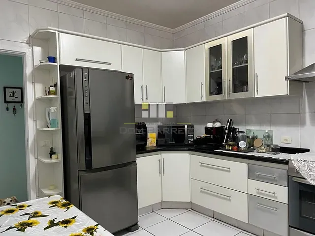 Casa com 300m² 2 quartos e 3 banheiros, à venda, no bairro Parque Manoel de Vasconcelos em Sumaré