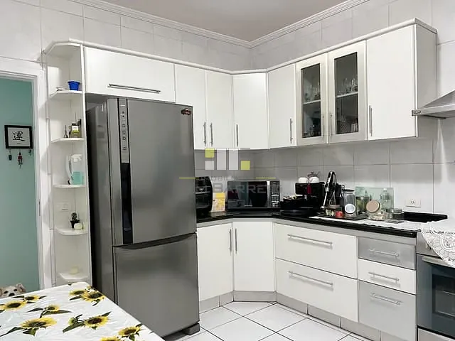Casa com 300m² 2 quartos e 3 banheiros, à venda, no bairro Parque Manoel de Vasconcelos em Sumaré