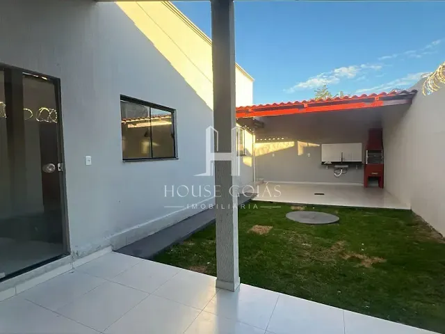 Casa com 207m² 2 quartos e 3 banheiros, à venda, no bairro Residencial Jardim Canedo em Senador Canedo
