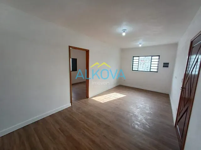 Casa com 300m² 3 quartos e 2 banheiros, à venda, no bairro Cidade Morumbi em São José dos Campos
