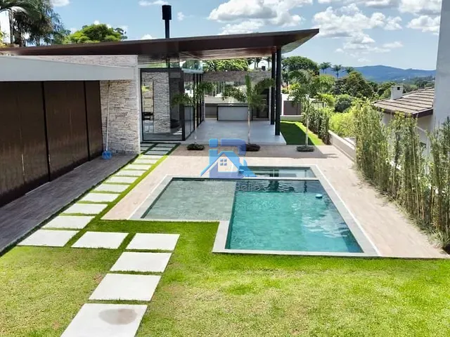Casa com 1035m² 4 quartos e 4 banheiros, à venda, no bairro Vila Cruzeiro em Itatiba