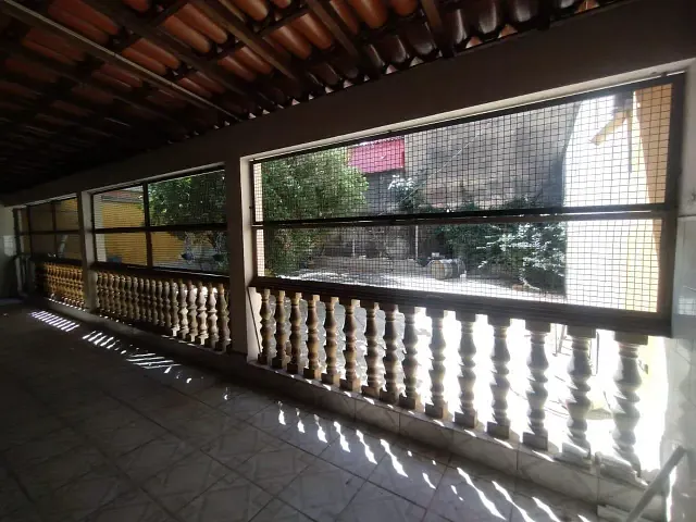 Casa com 360m² 3 quartos e 1 banheiro, para alugar, no bairro Eldorado em Contagem