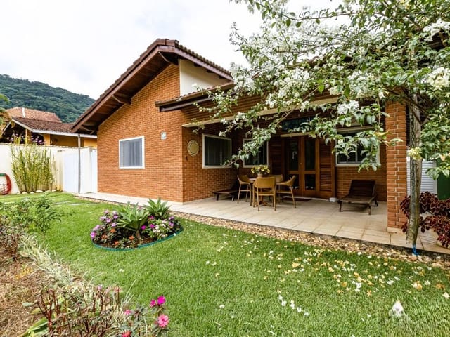 Foto do Casa - Casa com 4 dormitórios à venda, 419 m² por R$ 3.300.000,00 - Condomínio Recanto da Lagoinha - Ubatuba/SP | INDEPENDENCE NEGOCIOS IMOBILIARIOS LTDA