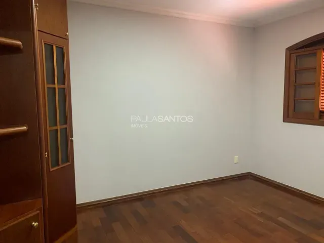 Casa com 300m² 3 quartos e 3 banheiros, para alugar, no bairro Granja Olga em Sorocaba