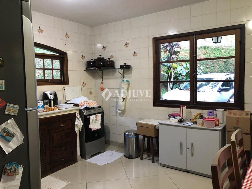 Casa à venda com 3 quartos, 129m² - Foto 12
