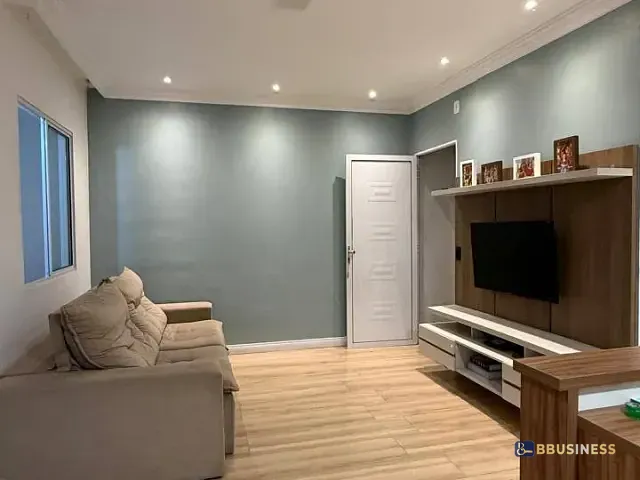 Casa 2 quartos e 1 banheiro, à venda, no bairro Parque Santa Clara em Campos dos Goytacazes