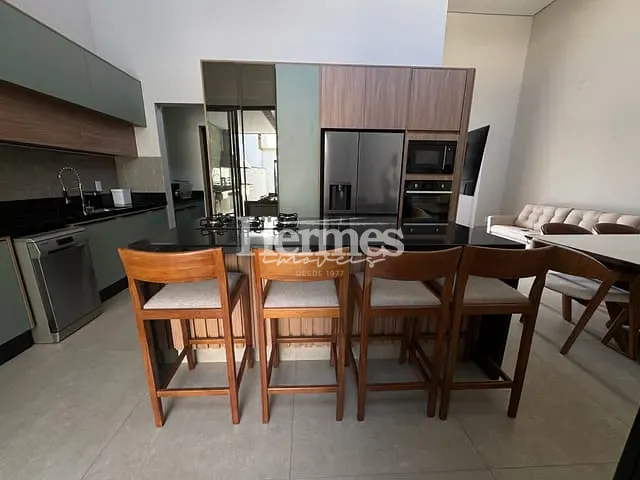 Casa com 200m² 3 quartos e 5 banheiros, à venda, no bairro Parque Brasil 500 em Paulínia