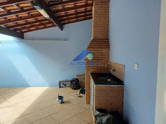 Casa com 300m² 3 quartos e 2 banheiros, à venda, no bairro Jardim Satélite em São José dos Campos