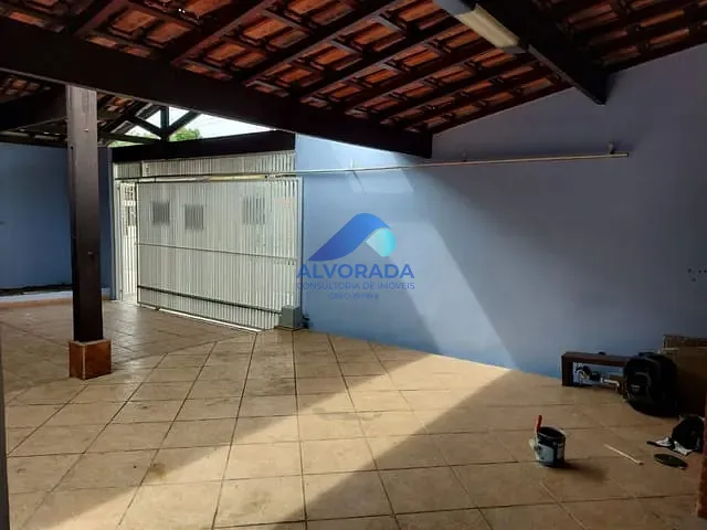 Casa com 300m² 3 quartos e 2 banheiros, à venda, no bairro Jardim Satélite em São José dos Campos