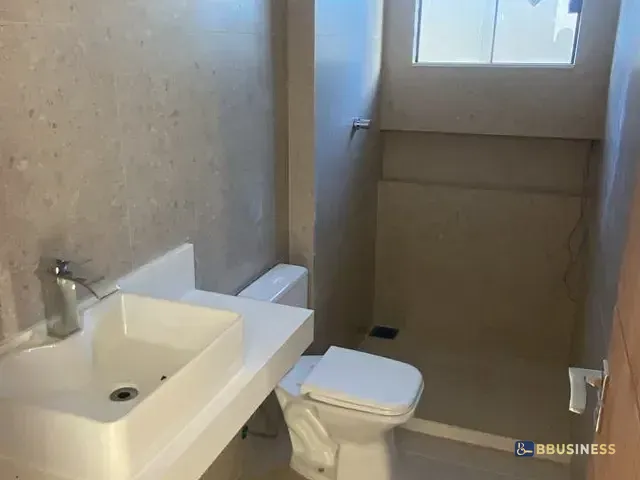 Casa com 207m² 3 quartos e 2 banheiros, à venda, no bairro Parque Tarcisio Miranda em Campos dos Goytacazes