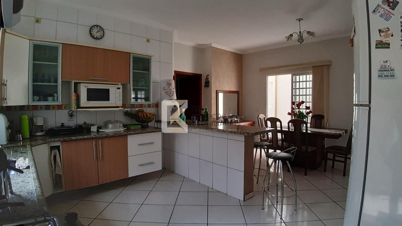 Casa, 4 quartos, 10 m² - Foto 4