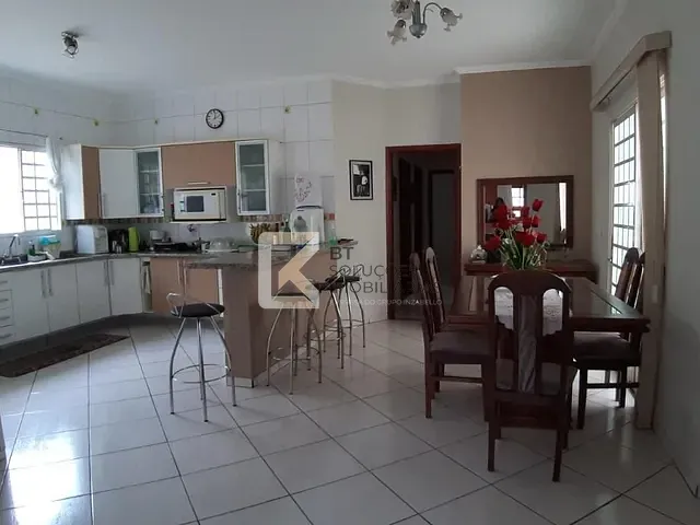Casa com 183m² 4 quartos e 3 banheiros, à venda, no bairro Jardim Regina em Indaiatuba