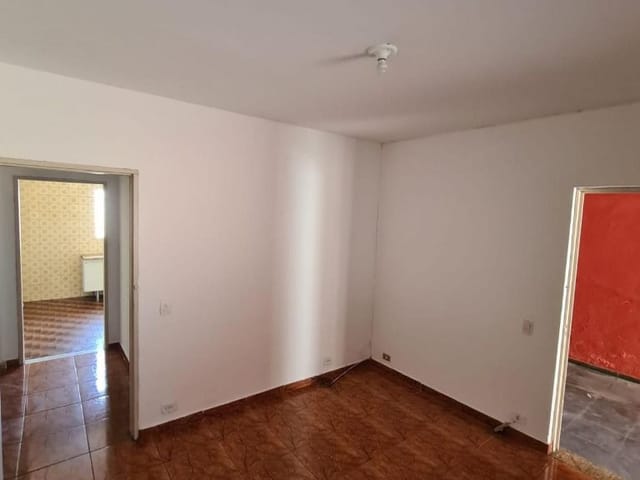 Casa com 250m² 4 quartos e 2 banheiros, à venda, no bairro Parque São George em Cotia
