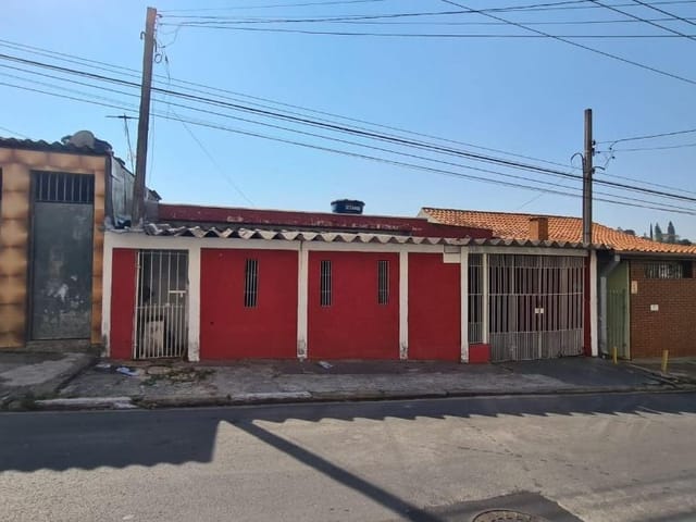 Casa com 250m² 4 quartos e 2 banheiros, à venda, no bairro Parque São George em Cotia
