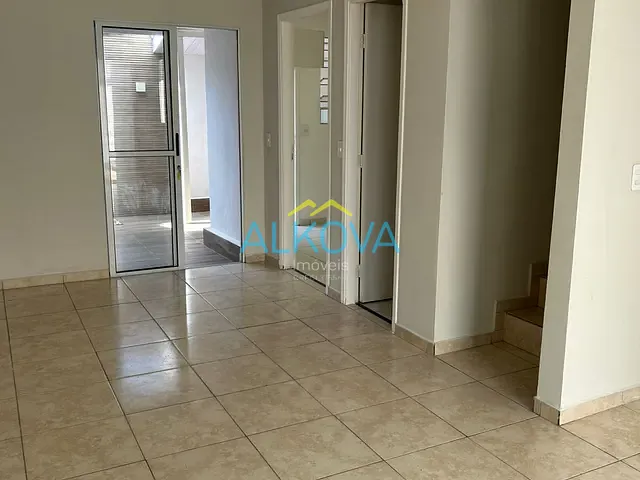 Sobrado com 150m² 3 quartos e 3 banheiros, à venda ou para alugar, no bairro Urbanova VI em São José dos Campos