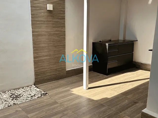 Sobrado com 150m² 3 quartos e 3 banheiros, à venda ou para alugar, no bairro Urbanova VI em São José dos Campos