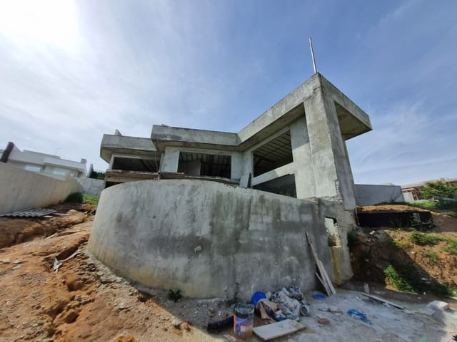 Casa com 720m² 4 quartos e 6 banheiros, à venda, no bairro Condomínio Reserva do Paratehy em São José dos Campos