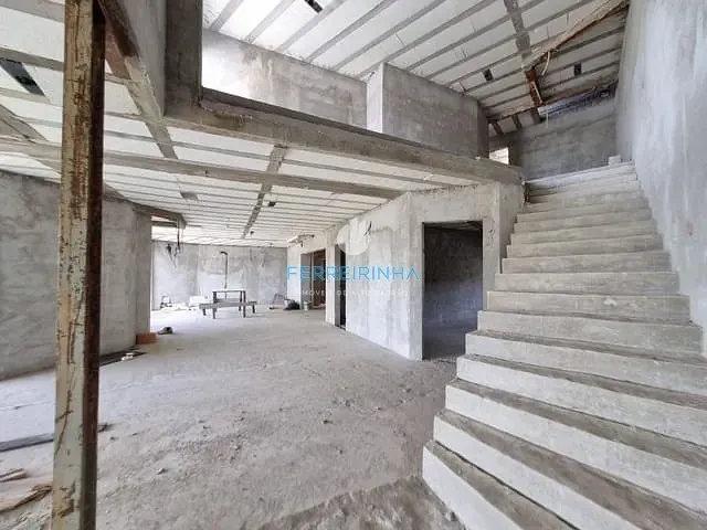 Casa com 720m² 4 quartos e 6 banheiros, à venda, no bairro Condomínio Reserva do Paratehy em São José dos Campos