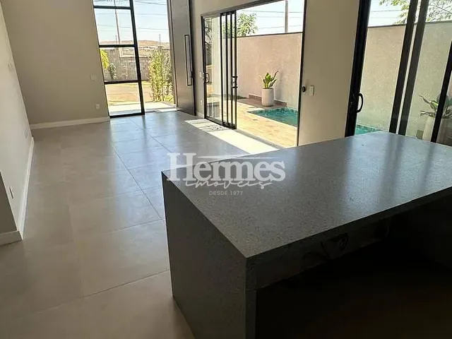 Casa com 238m² 3 quartos e 4 banheiros, à venda, no bairro Vila Monte Alegre em Paulínia