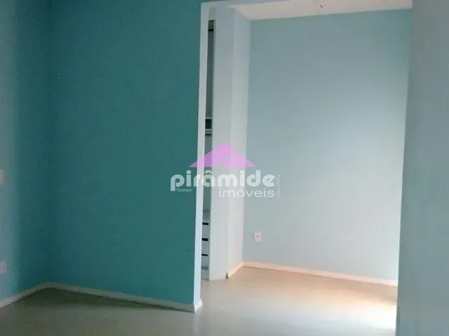 Casa com 200m² 2 quartos e 3 banheiros, à venda, no bairro Residencial Bosque dos Ipês em São José dos Campos