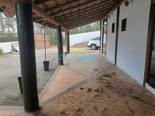Chácara com 700m² 3 quartos e 4 banheiros, à venda, no bairro Condomínio Residencial Jaguari - Área 5 em São José dos Campos