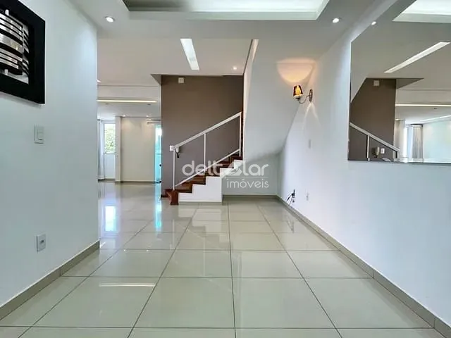 Casa com 180m² 5 quartos e 2 banheiros, à venda, no bairro Venda Nova em Belo Horizonte