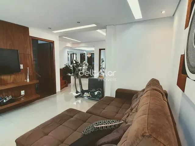 Casa com 240m² 5 quartos e 2 banheiros, à venda, no bairro Venda Nova em Belo Horizonte
