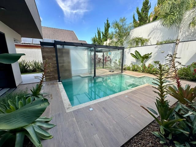 Casa com 700m² 4 quartos e 5 banheiros, à venda, no bairro Condomínio Reserva do Paratehy em São José dos Campos