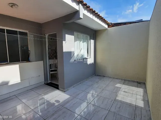 Casa com 120m² 3 quartos e 1 banheiro, à venda, no bairro Cará-cará em Ponta Grossa